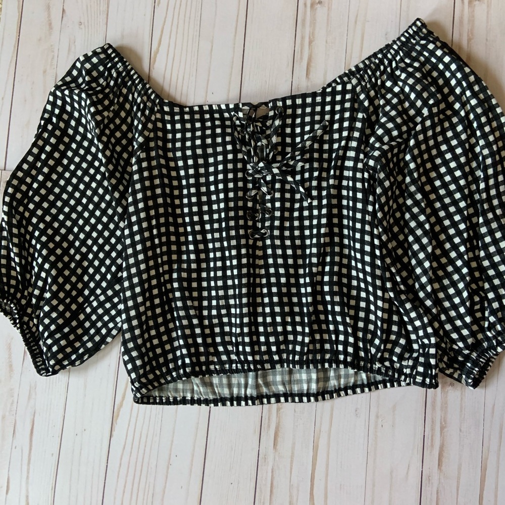 Black and white checked top